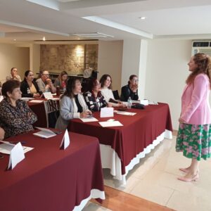 Brindan capacitación en estrategias de comercialización a prestadores de servicios turísticos