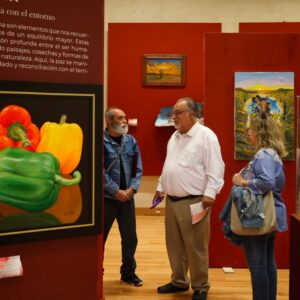 Presentan exposición La Paz a través de la Cultura